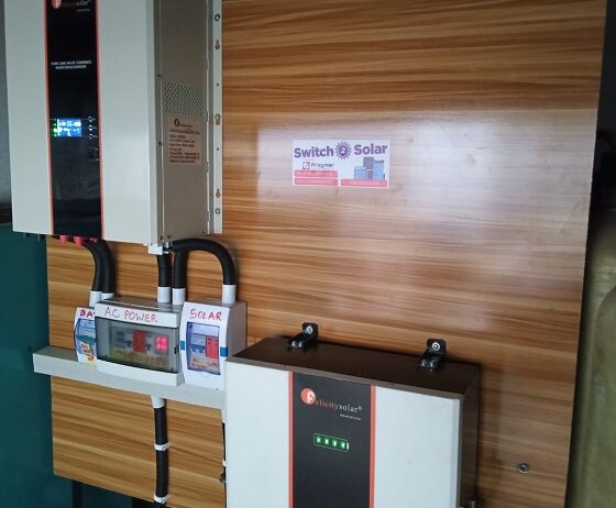 4.48kwp Solar Panel + 5kw Hybrid Inverter + 10kWH Lithium ion Battery